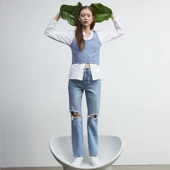 Madewell The Perfect Vintage Straight Jean in Danby Wash: Knee-Rip Edition - Picture 9 of 12